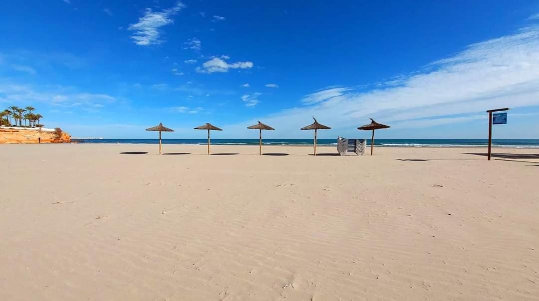Apatrament Torrevieja Apartment Luaran gambar